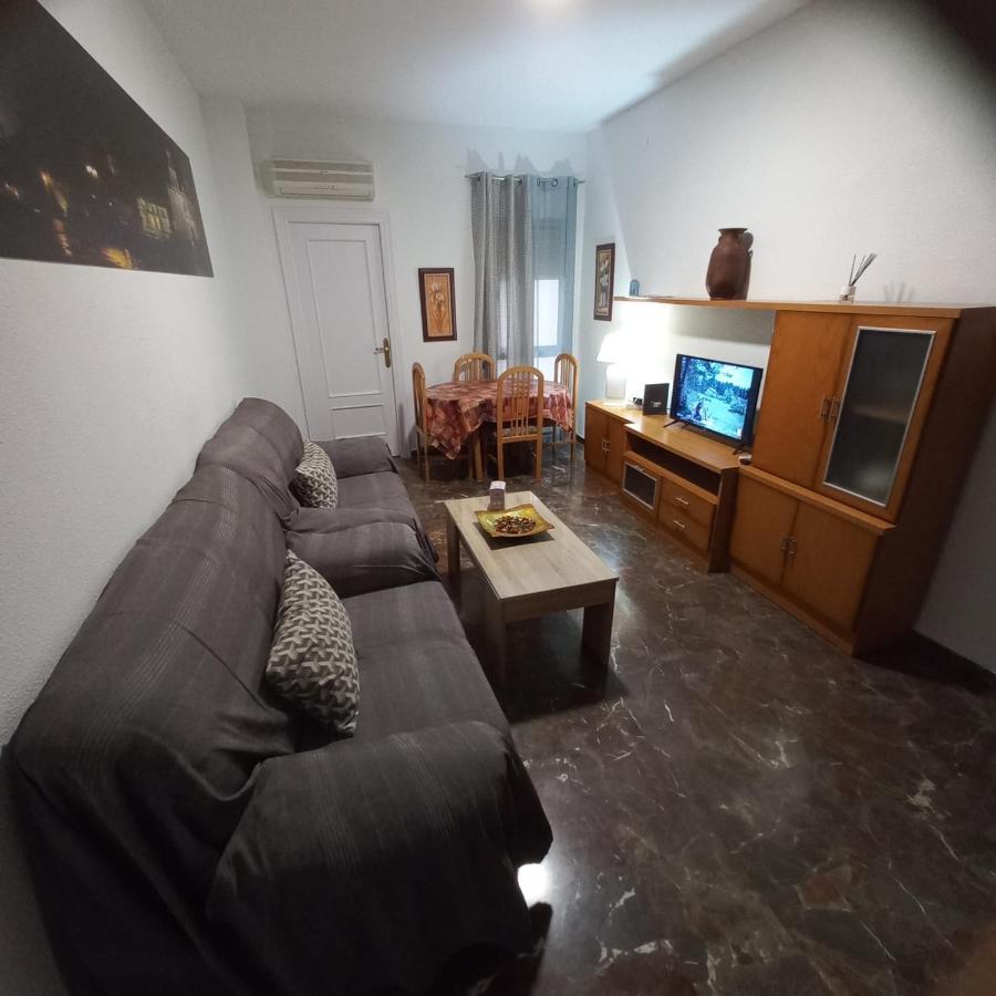 Vivienda Cadiz De Paso Apartment อูเบดา ภายนอก รูปภาพ